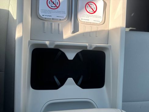 New 2026 Hyundai Santa Fe SE image 21