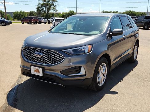 Used 2024 Ford Edge SEL image 1