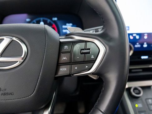 Used 2025 Lexus GX 550 w/ Cold Area Package image 31