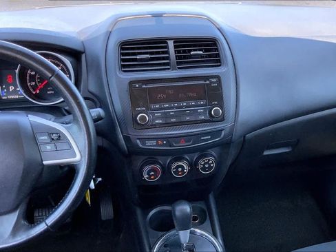 Used 2015 Mitsubishi Outlander Sport ES FWD image 6