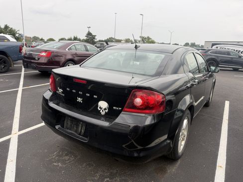 Used 2013 Dodge Avenger SXT FWD image 4