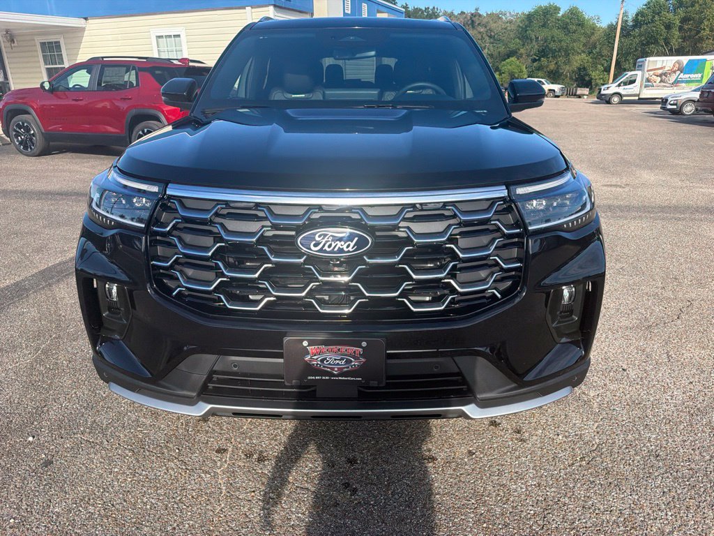New 2027 Ford Explorer Platinum w/ 3.0L Ultimate Package AWD/4WD image 2
