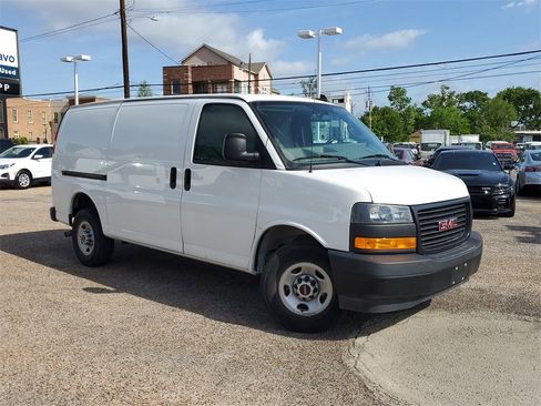 Used 2023 GMC Savana 2500 w/ Driver Convenience Package image 27