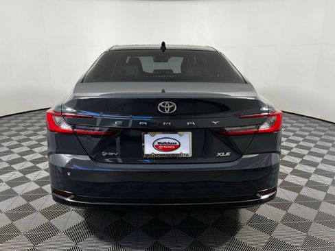 Used 2025 Toyota Camry XLE image 6