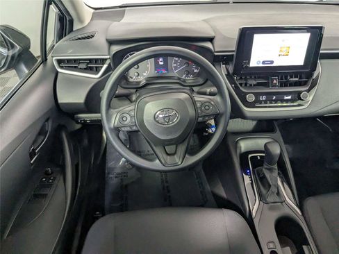 Certified 2024 Toyota Corolla LE image 29