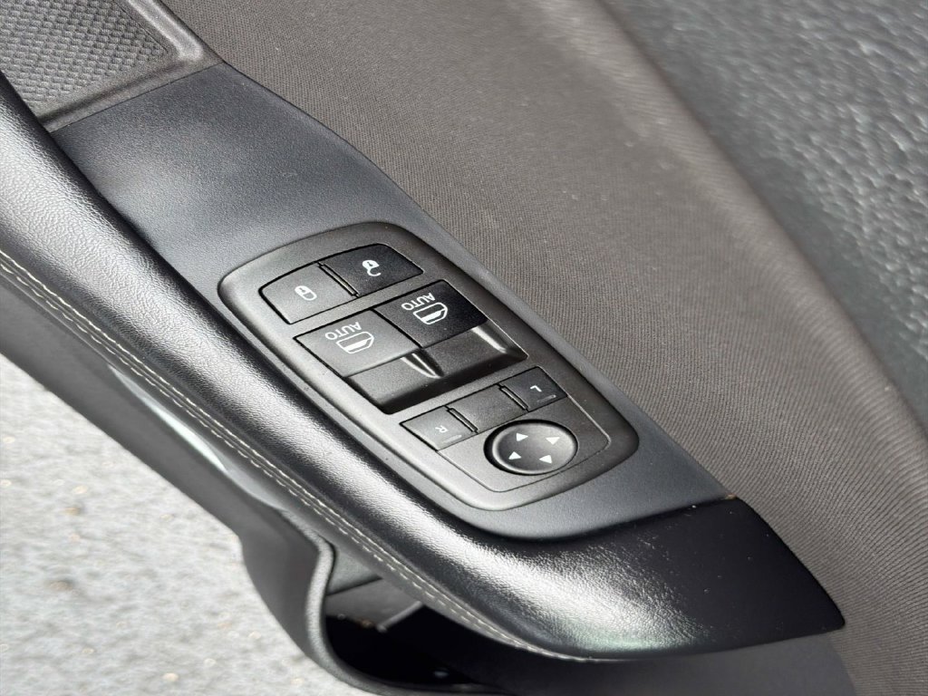 Used 2022 Dodge Challenger R/T RWD image 15