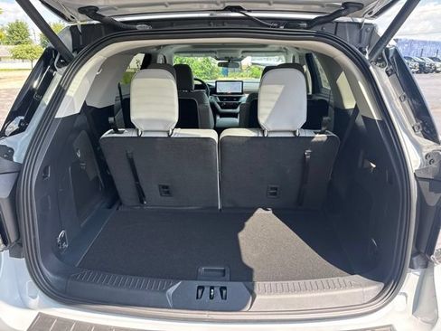 New 2026 Ford Explorer Active w/ Active Comfort Package AWD/4WD image 13
