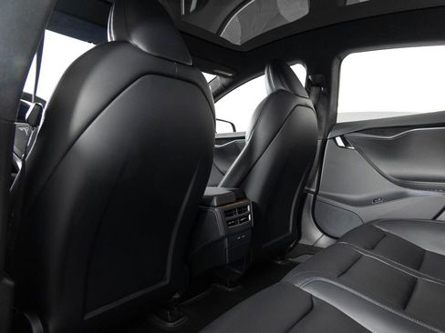 Used 2020 Tesla Model S Long Range image 18