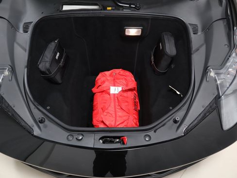 Used 2015 Ferrari 458 Spider image 21