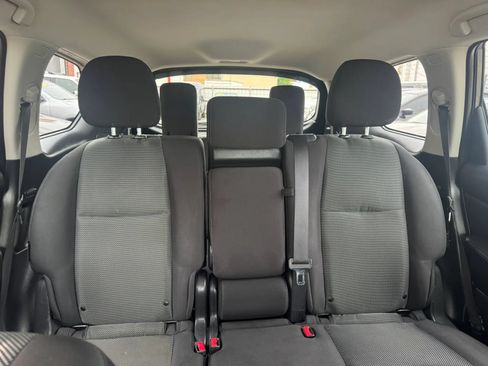 Used 2019 Nissan Pathfinder S FWD image 15