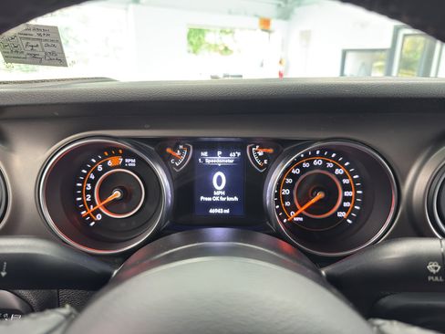 Used 2018 Jeep Wrangler Unlimited Sport S image 18