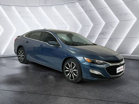 Used 2024 Chevrolet Malibu RS image 1