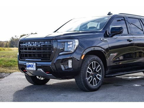Used 2022 GMC Yukon AT4 w/ Technology Package image 16