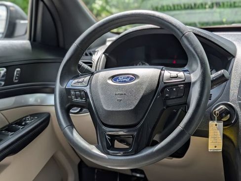 Used 2018 Ford Explorer 4WD image 14