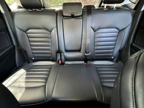 Used 2024 Ford Edge SEL image 38