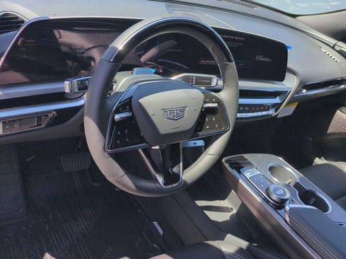 New 2026 Cadillac Lyriq Sport AWD/4WD image 6