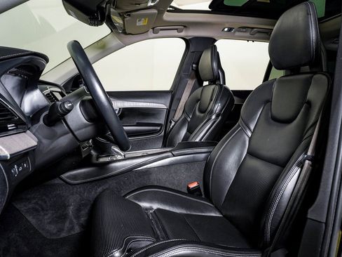 Used 2021 Volvo XC90 T8 Inscription image 18