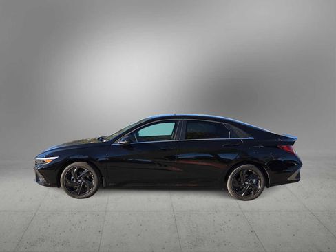 New 2026 Hyundai Elantra SEL Sport Premium image 5