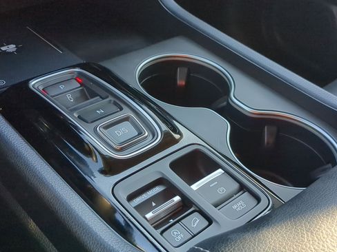 Certified 2024 Honda Pilot Elite image 27