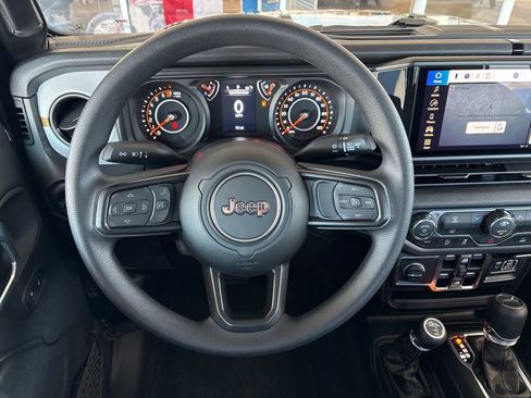 New 2026 Jeep Gladiator Sport image 19