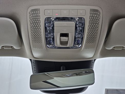 New 2026 Mercedes-Benz GLB 250 4MATIC image 33