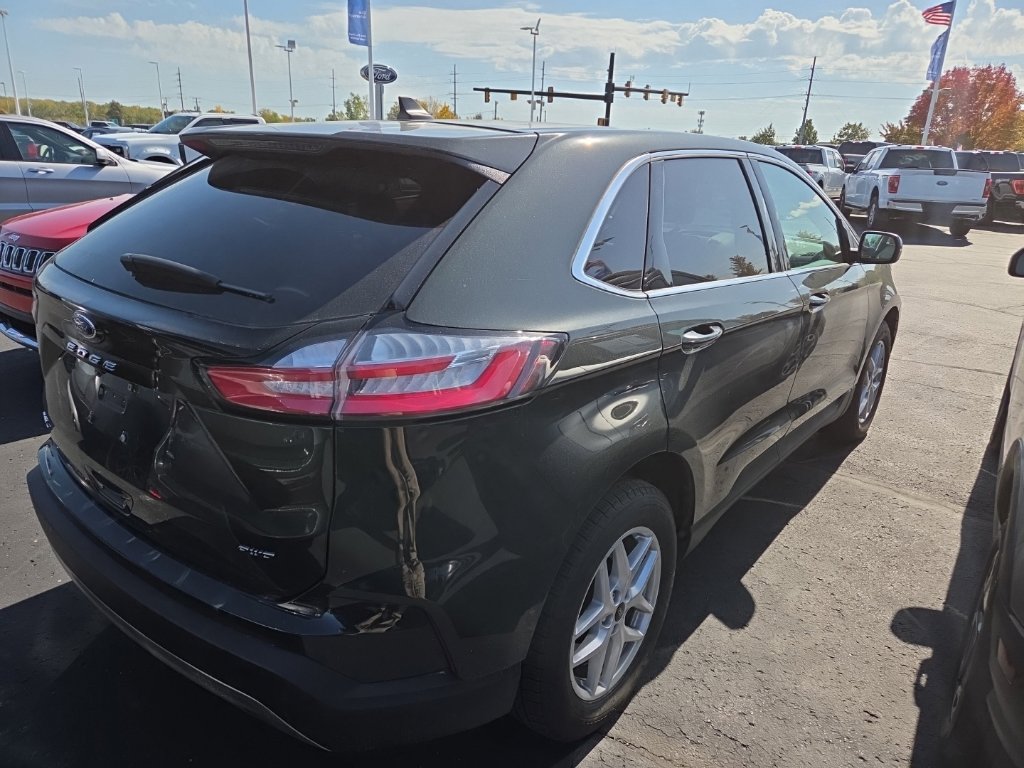 Certified 2024 Ford Edge SEL w/ Convenience Package AWD/4WD image 8