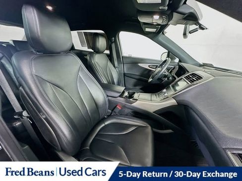 Used 2020 Lincoln Nautilus Premier image 29