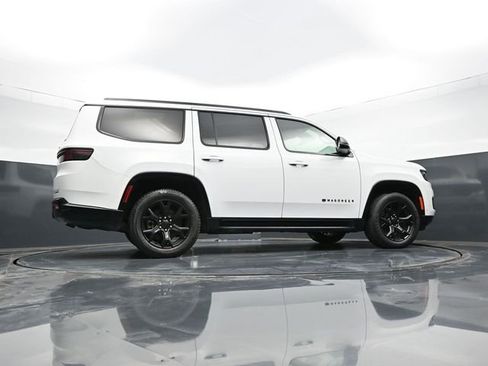 Used 2024 Jeep Wagoneer Series II AWD/4WD image 50