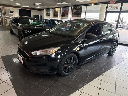 Used 2016 Ford Focus S image 1