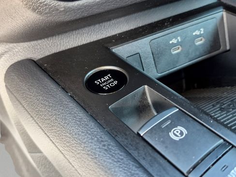 Used 2026 Nissan Kicks SV FWD image 26