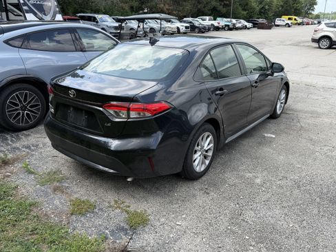 Used 2020 Toyota Corolla LE w/ LE Premium Package FWD image 10