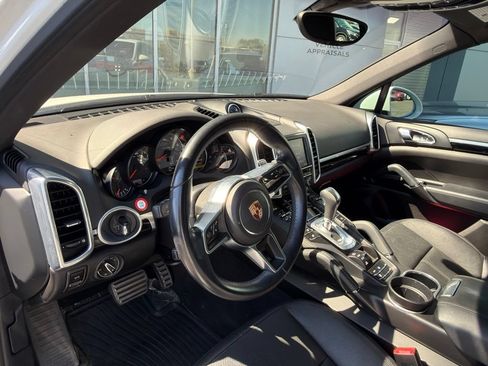 Used 2015 Porsche Cayenne S AWD/4WD image 6