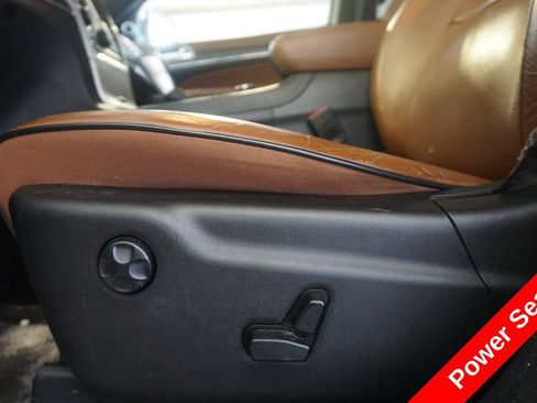 Used 2018 Jeep Grand Cherokee Summit AWD/4WD image 6