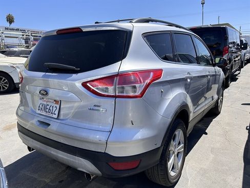 Used 2013 Ford Escape SE image 36