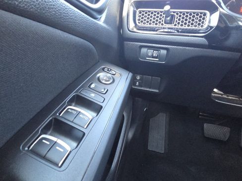 Used 2023 Honda Civic EX image 32