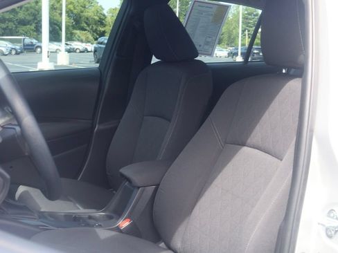 Used 2025 Toyota Corolla LE FWD image 29