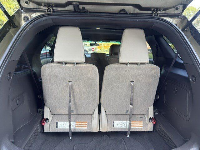 Used 2013 Ford Explorer XLT AWD/4WD image 9