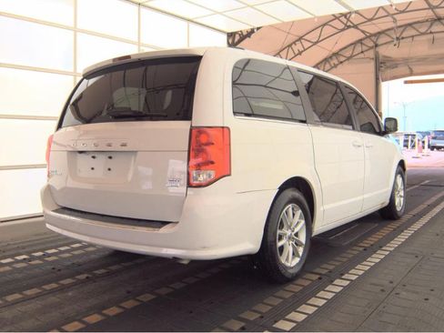 Used 2019 Dodge Grand Caravan SXT FWD image 5