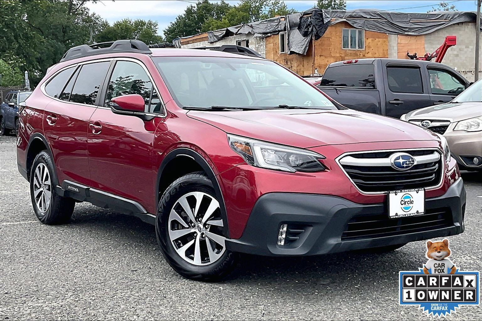 Certified 2022 Subaru Outback Premium AWD/4WD image 2