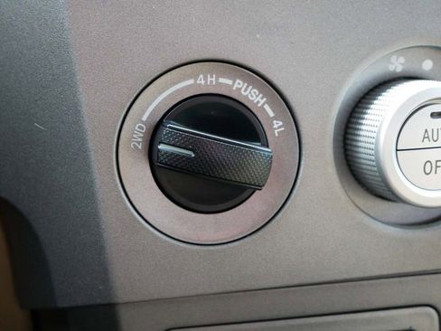 Used 2010 Toyota Tundra Limited image 19