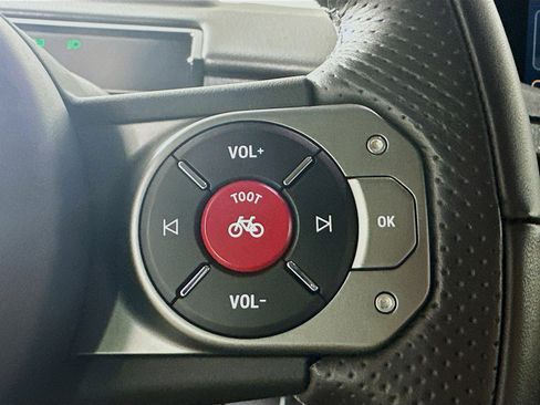 Used 2024 INEOS Grenadier Fieldmaster Edition image 20