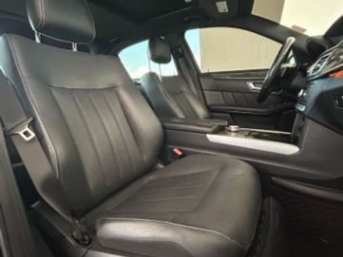 Used 2016 Mercedes-Benz E 400 Sedan image 11