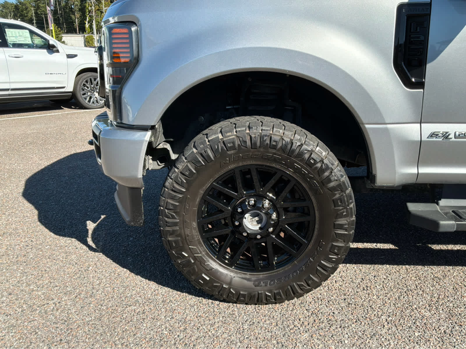 Used 2022 Ford F250 Lariat w/ Lariat Ultimate Package AWD/4WD image 9