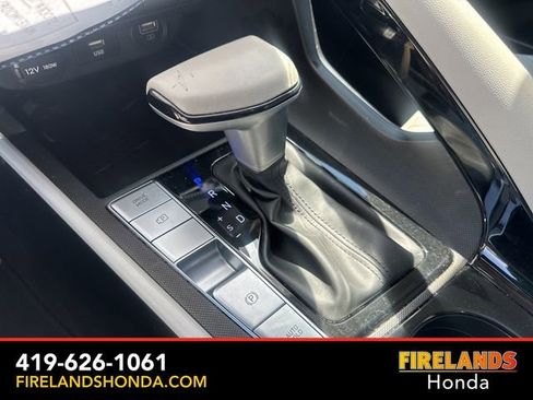 Used 2023 Hyundai Elantra Limited FWD image 27