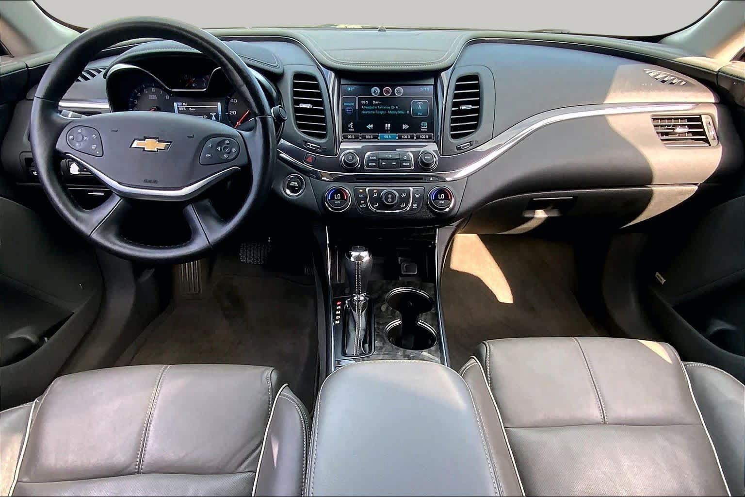 Used 2015 Chevrolet Impala LTZ FWD image 16