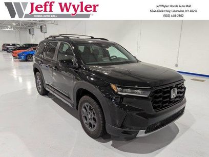 New 2025 Honda Pilot TrailSport