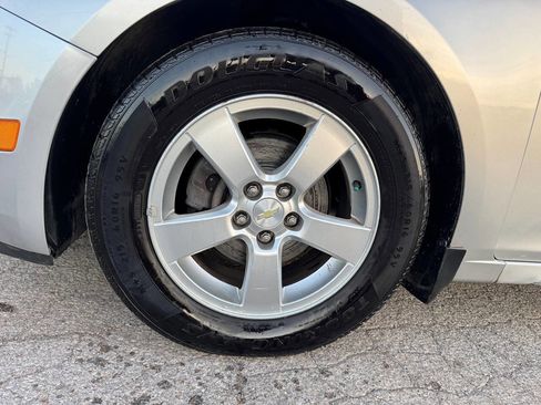 Used 2015 Chevrolet Cruze LT image 27