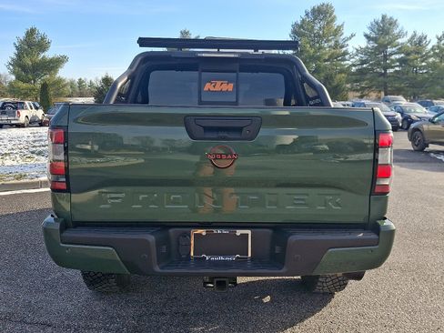Used 2022 Nissan Frontier PRO-4X image 5