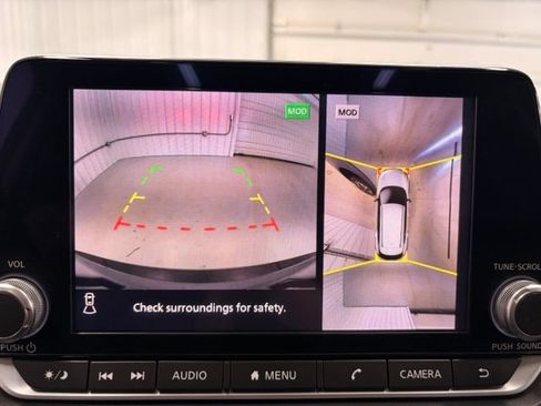 Used 2021 Nissan Rogue SV FWD image 17