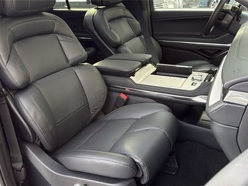 New 2026 Lincoln Navigator Reserve w/ Jet Appearance Package image 10